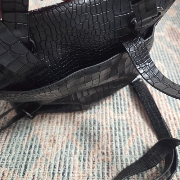 H Halston Women's Black Croc Embossed Backpack Handbag - Picture 3 of 12